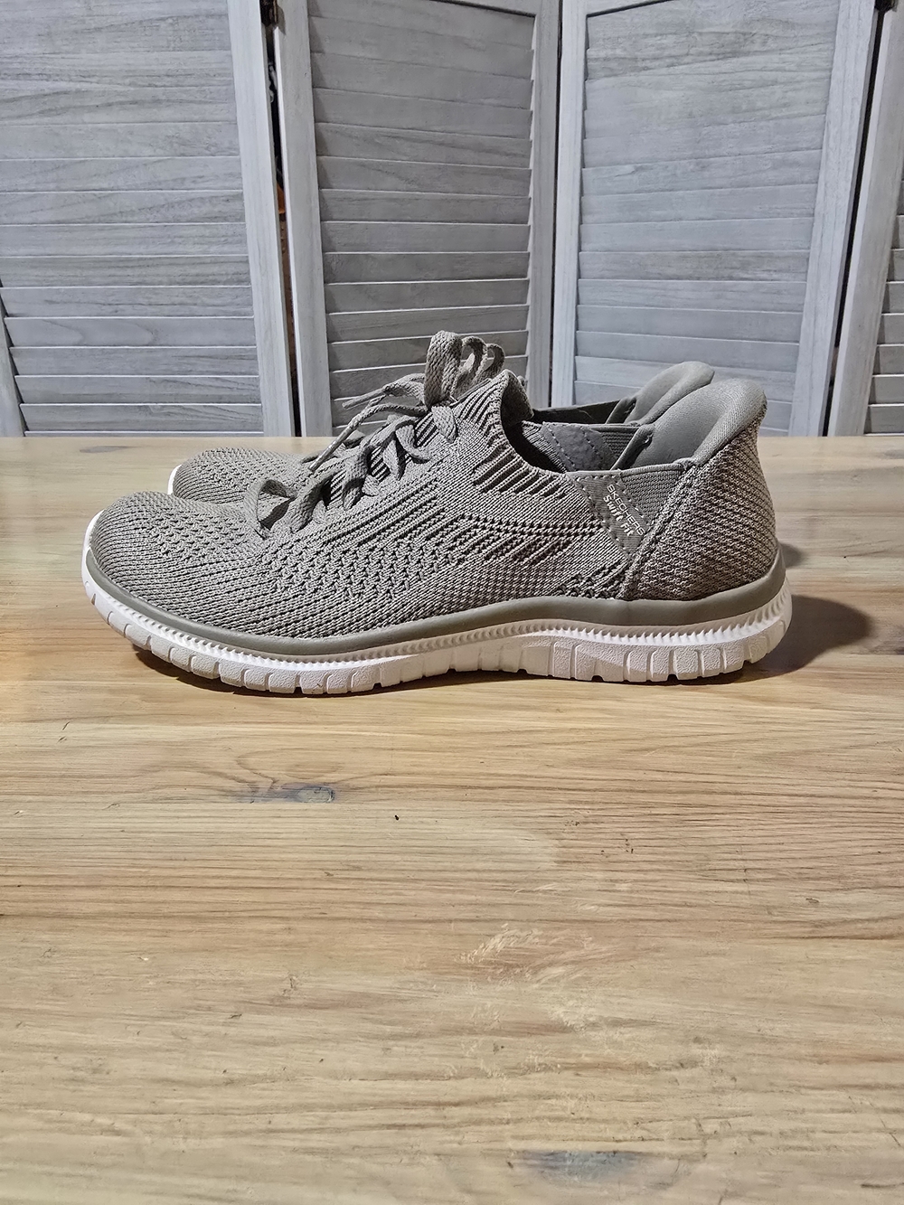 Skecher's Hands Free Slip-in Sneakers